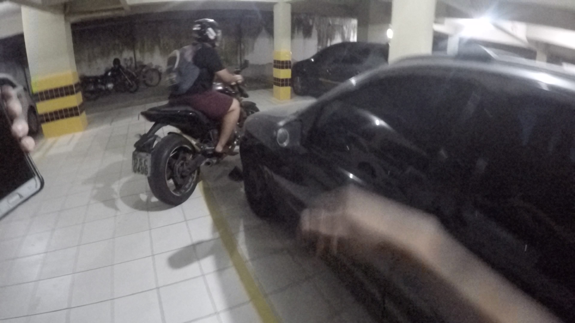 http://videos.introcdc.com/Canal/MotoVlog/Serjona/Pedro Dirigindo Serjona/GOPR5688.00_15_06_07.Quadro008.png